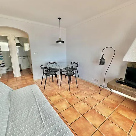 Apartment Rodas 3 Roses